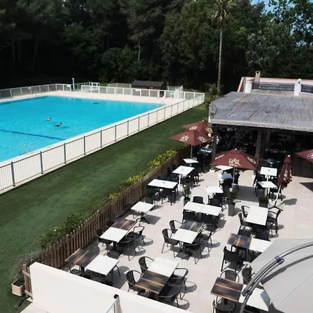 Cap - Beau T2 Front De Dans Domaine Avec Piscine Et Tennis Mae-4314 * Six-Fours-les-Plages